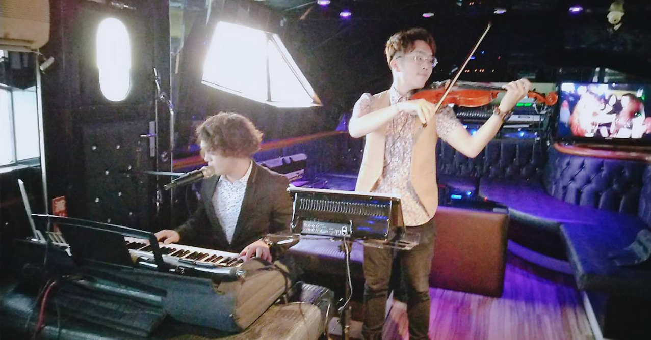 蝴蝶公主號遊艇藝人表演